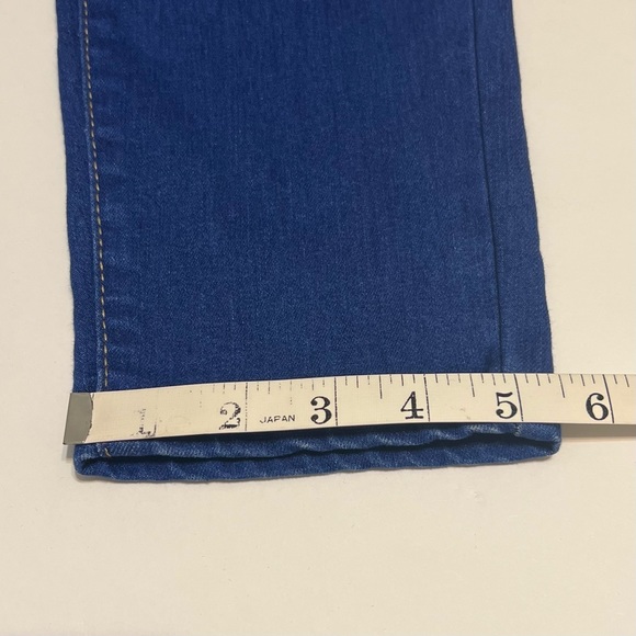 Old Navy Rockstar Mid Rise Super Skinny Jeans Medium Blue Denim NWT 10 - Picture 13 of 13